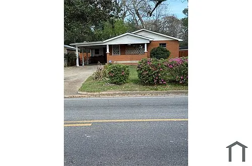 520 Summerville St Photo 1