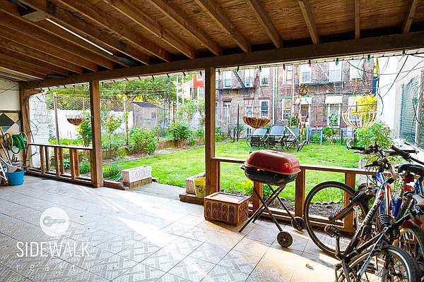 Rented by Sidewalk Realty LLC | media 16