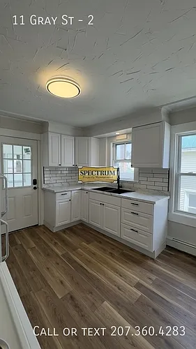 11 Gray St Photo 1