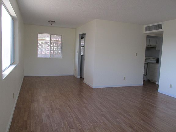 Dining room / Kitchen