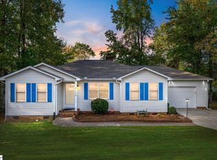 106 Waterbury Ct, Simpsonville, SC 29680