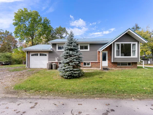 48 Silver Birch St, Kawartha Lakes, ON K0M 1L0