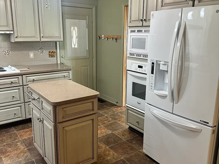 2916 Windemere Cir — Photo 12