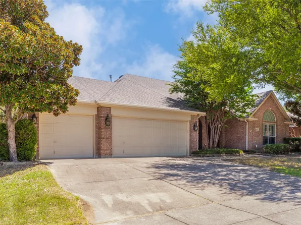 1620 Babbling Brook Dr, Grand Prairie, TX 75050