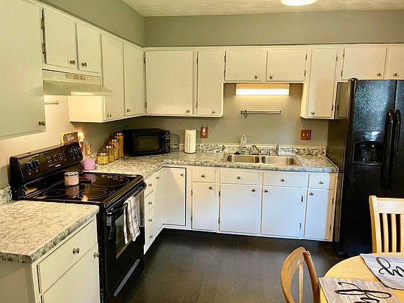 4th image of 114 Kelly Ct