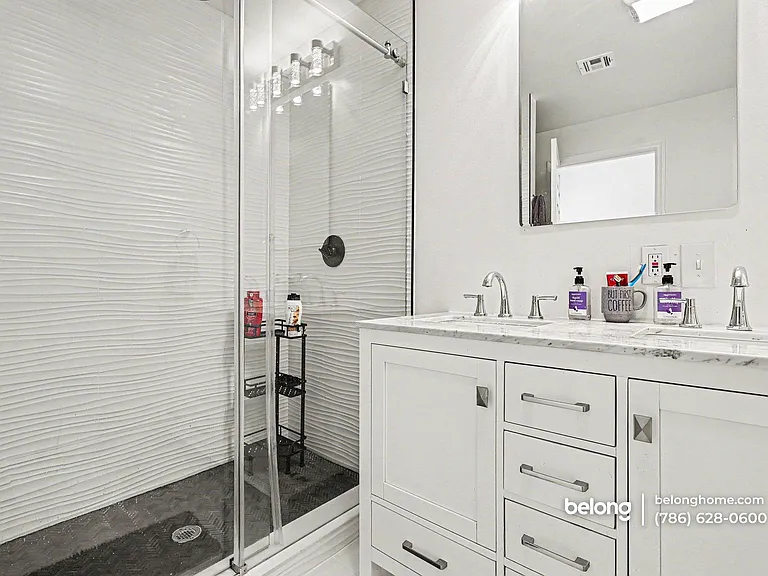 6235 4th St #B — Photo 23