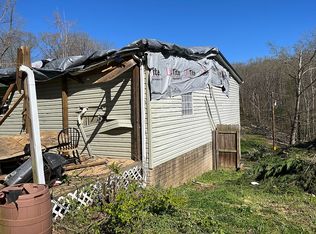 521 Mineral Rd, Saint Albans, WV 25177