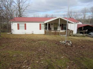 102 Virginia St E, Holladay, TN 38341