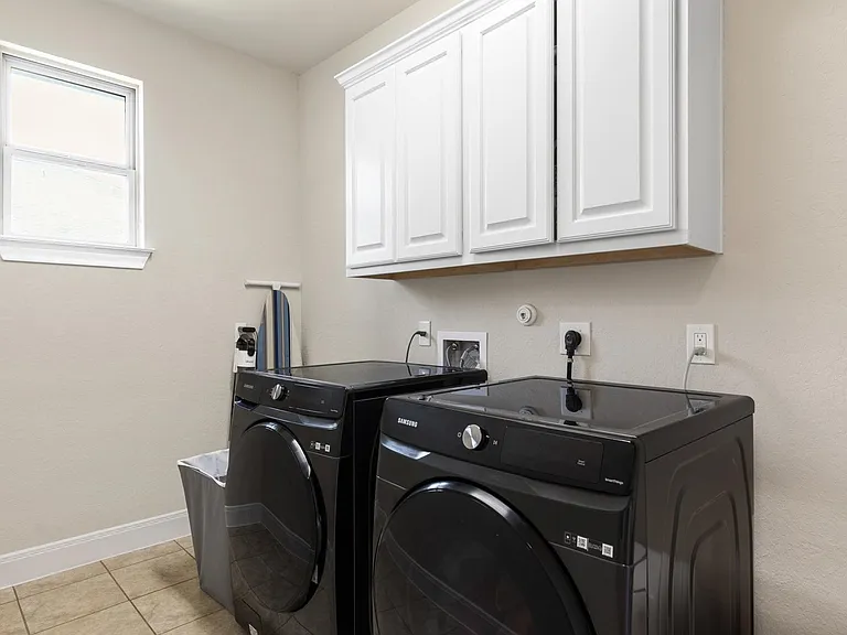 270 Lilly Blf — Photo 21