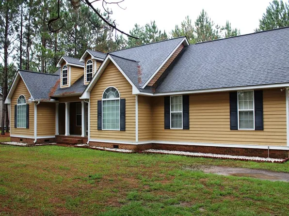 3222 Tallokas Rd, Moultrie, GA 31788