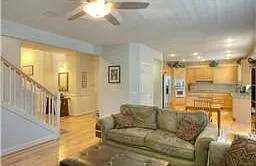 6 bed, 3.5 bath, 3580 sqft, $4,695 — Photo 3