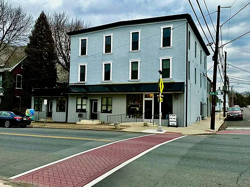401 Main St #3N Photo 1