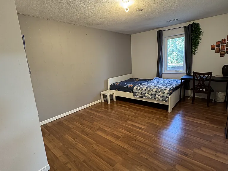 186 King Rd #1 — Photo 3