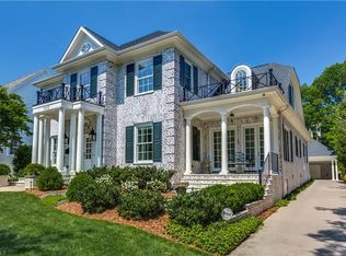 1812 Saint Andrews Rd, Greensboro, NC 27408