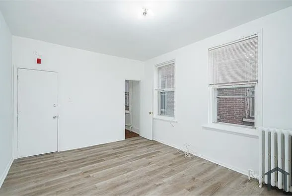 4039 N Broad St — Photo 3