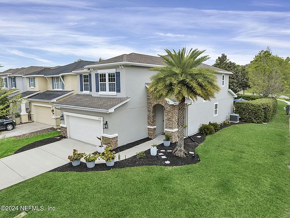4th image of 219 WOODLAND GREENS Drive