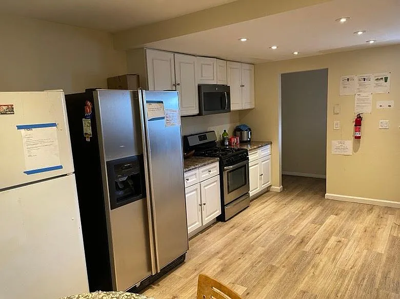 8 bed, 1600 sqft, $1,175 — Photo 3