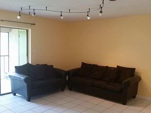 2nd image of 2664 Sabal Springs Cir APT 203