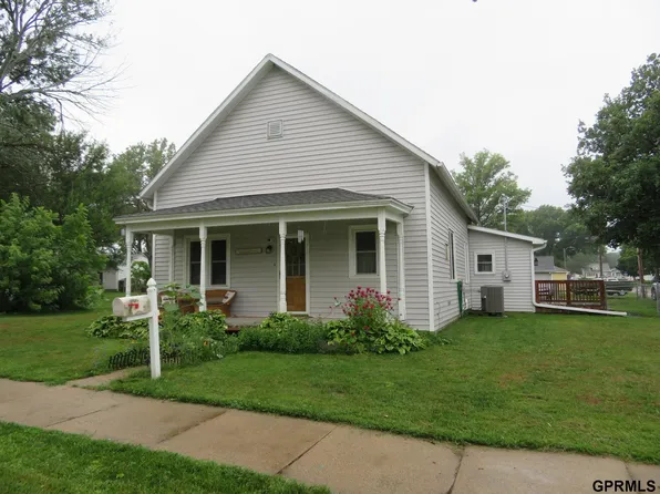 421 N 4th Ave, Logan, IA 51546