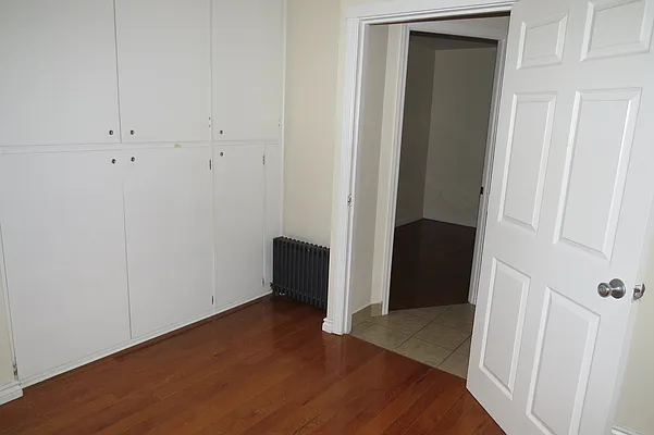 Rented by Capri Jet Realty Corp | media 12