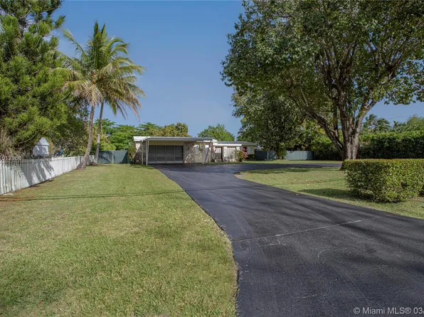5945 SW 85th Ave, Miami, FL 33143