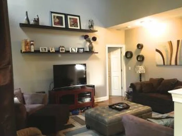 10 Haskins Rd, Windsor, CT 06095