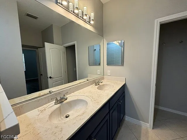 4380 Lazio Way #606 — Photo 32