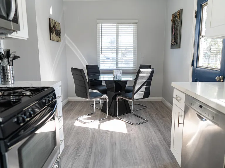 1507 S Roosevelt Ave — Photo 7