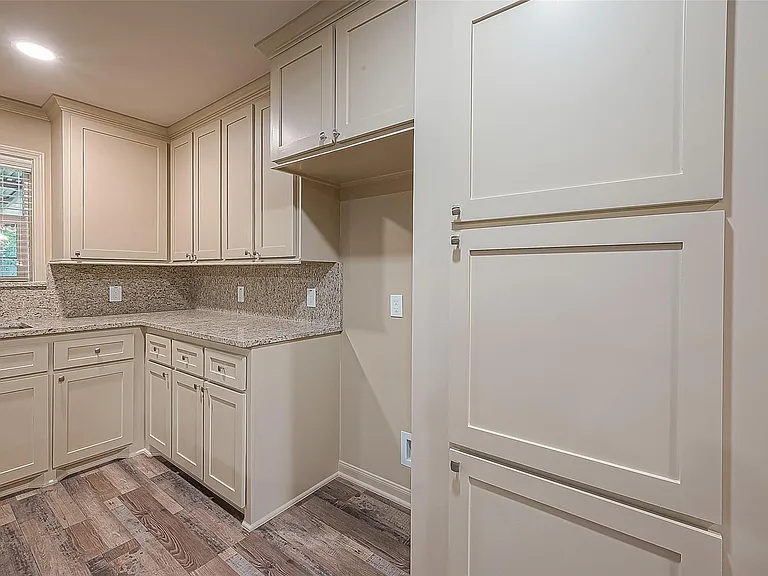 722 Venice St — Photo 10