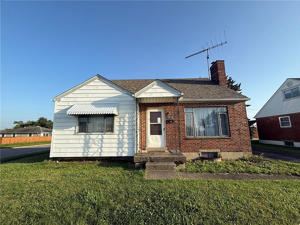1st image of 1712 E Dorothy Ln