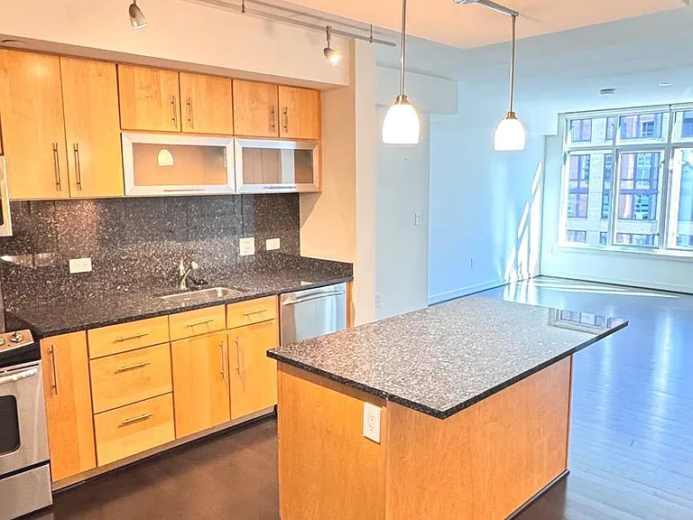 1025 1st St SE #614 — Photo 7