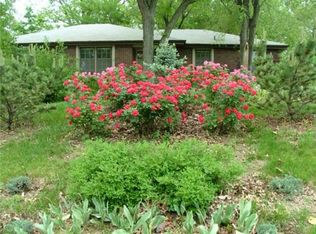 7136 Quivira Rd, Shawnee, KS 66216