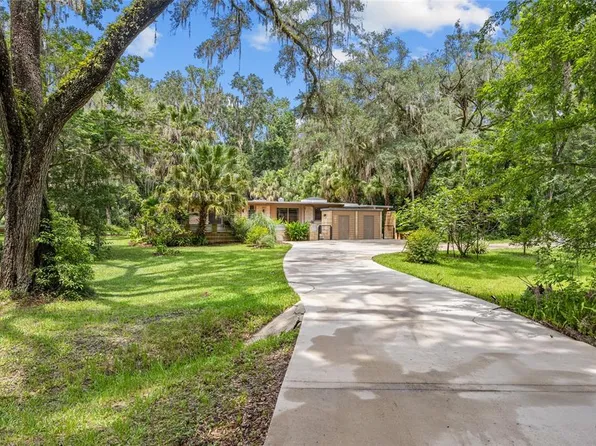 32 SW 43rd Ter, Gainesville, FL 32607