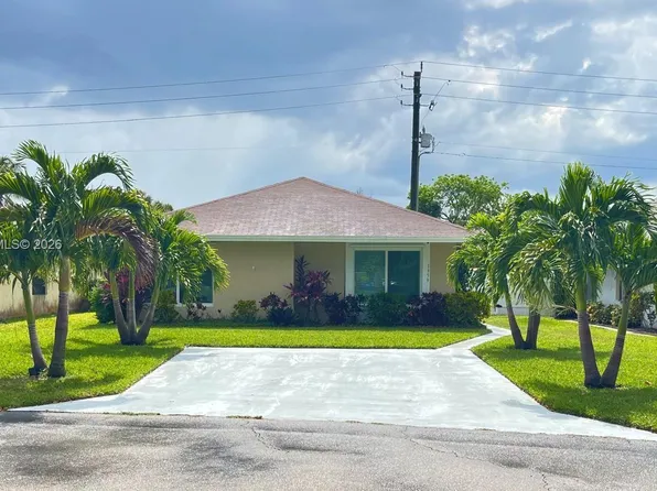 1359 Summit Run Cir, West Palm Beach, FL 33415