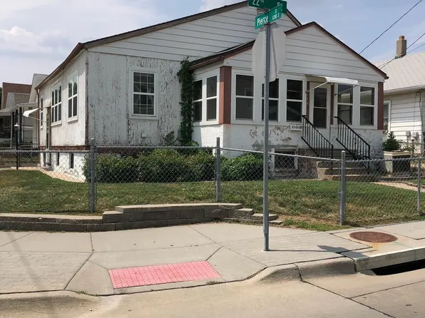 1118 S 22nd St, Omaha, NE 68108