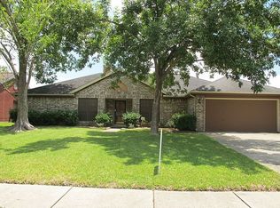 139 E Forest Ln, Houston, TX 77015