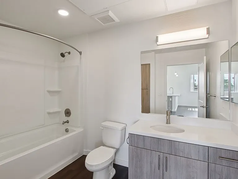 DC Heights Apartments — Photo 93