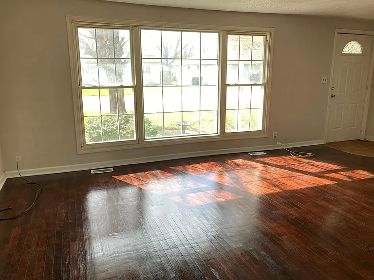 3510 N Reserve St — Photo 11