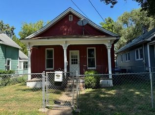 2420 Lyon St, Des Moines, IA 50317