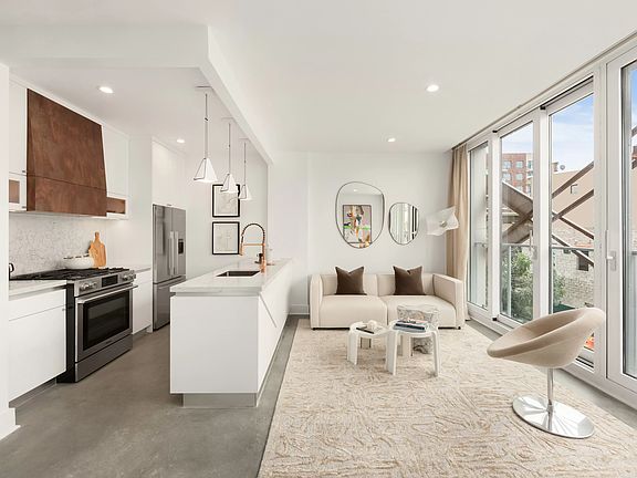 3rd image of 16 Melrose St #3F
