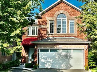 2216 Norfolk Dr, Oakville, ON L6H6H4