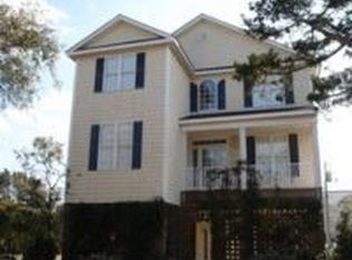 1309 Shackleford St, Morehead City, NC 28557