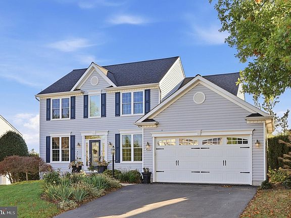 2nd image of 406 Longbow Rd