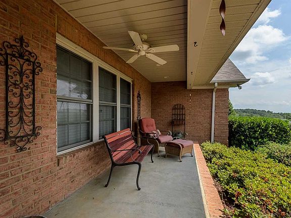 5th image of 132 Jerrimac Ln