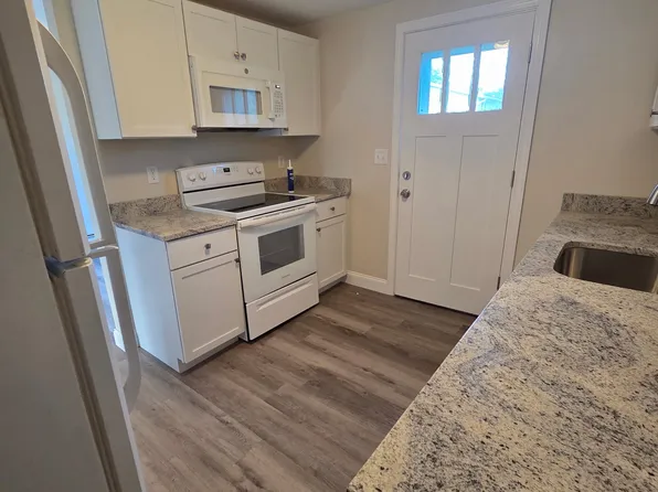 30 Danville Rd #6, Plaistow, NH 03865
