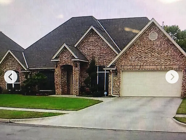 1211 NW Cheswick Pl — Photo 1