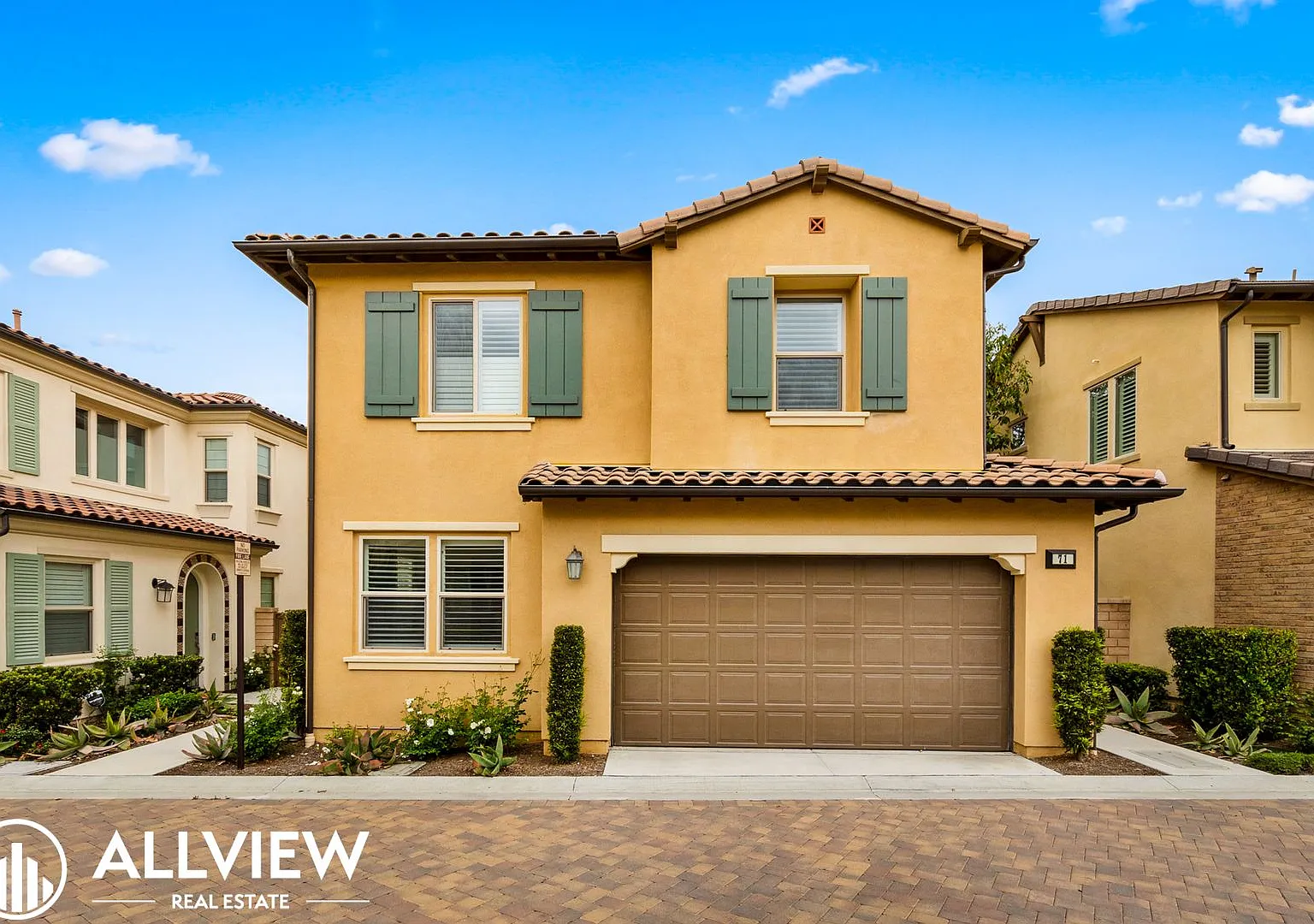 Stunning 4 bed, 3 bath home located in the highly desired Bakers Ranch community! — Photo 1