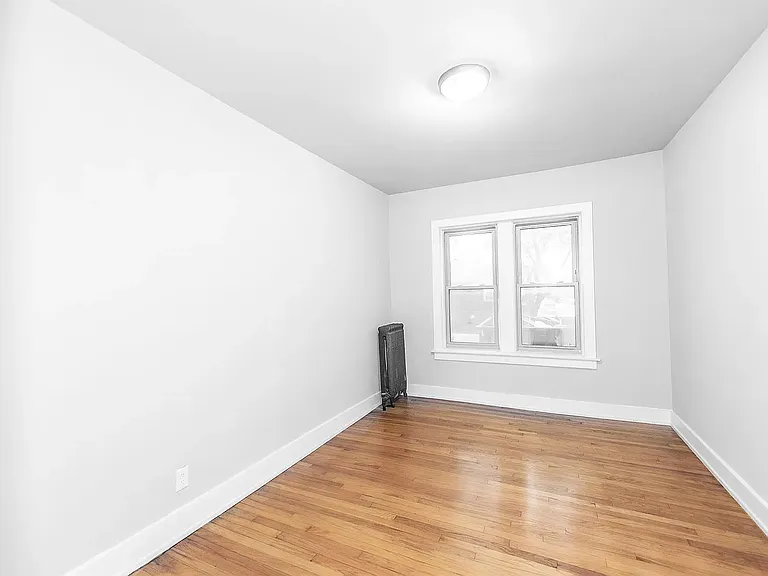 837 E 86th St #1B — Photo 6