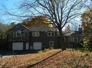 781 Maple Valley Rd, Coventry, RI 02816