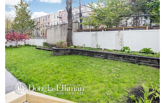 Rented by Douglas Elliman | media 47